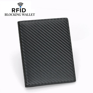 Portefeuille en fibre de carbone et cuir avec logo personnalisé Étui à passeport japonais multiple et porte-cartes RFID à la mode - Product Image 5
