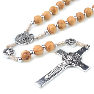 Rosario Religioso <span class=keywords><strong>di</strong></span> San Benedetto con Perline in <span class=keywords><strong>Legno</strong></span> da 8mm e Croce, Collana Rosario Cattolico - Product Image 2