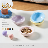 NicePets Macaron Flying Saucer Bol en céramique pour animaux de compagnie |   Bord de protection anti-déversement |   16 couleurs pastel, gamelle pour chat et chien, bol à eau