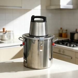 Hachoir à viande en acier inoxydable de 20 L avec verrouillage pour restaurants, traiteurs, boucheries, pétrissage de la pâte à poulet et fabrication de saucisses - Product Image 1