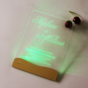 <span class=keywords><strong>Invitation</strong></span> de mariage en acrylique LED claire unique avec 6 lumières différentes et texte gravé avec enveloppe noire pour faire-part de mariage - Product Image 2