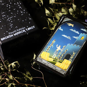 <span class=keywords><strong>Mazzo</strong></span> di Tarocchi Specchio Rotto Quarta Edizione, <span class=keywords><strong>Carte</strong></span> in Stile Vetro Dipinto, Bordo Argento Laser - Product Image 5
