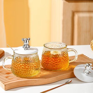 Vendita calda carino orso tazza da caffè con glaciale a strisce di vetro eco-friendly tazza da tè ufficio uso domestico con orso coperchio cucchiaio - Product Image 2