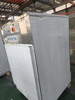Laveuse-essoreuse commerciale à montage souple de 25 kg, sans fondation requise, avec 4 pompes péristaltiques