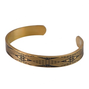 Conjunto de Joyería de Acero Inoxidable, Brazaletes Ajustables con Acabado de Acero Inoxidable para Mujer, Chapados en Oro - Product Image 5