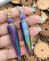 Collier diffuseur d'huiles essentielles et flacon de parfum tendance en laiton plaqué or avec pendentif en améthyste et pierres précieuses naturelles