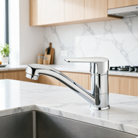 Robinet de cuisine au design minimaliste moderne, installation sur plan, corps en alliage de zinc, noyau en céramique, idéal pour les hôtels et appartements