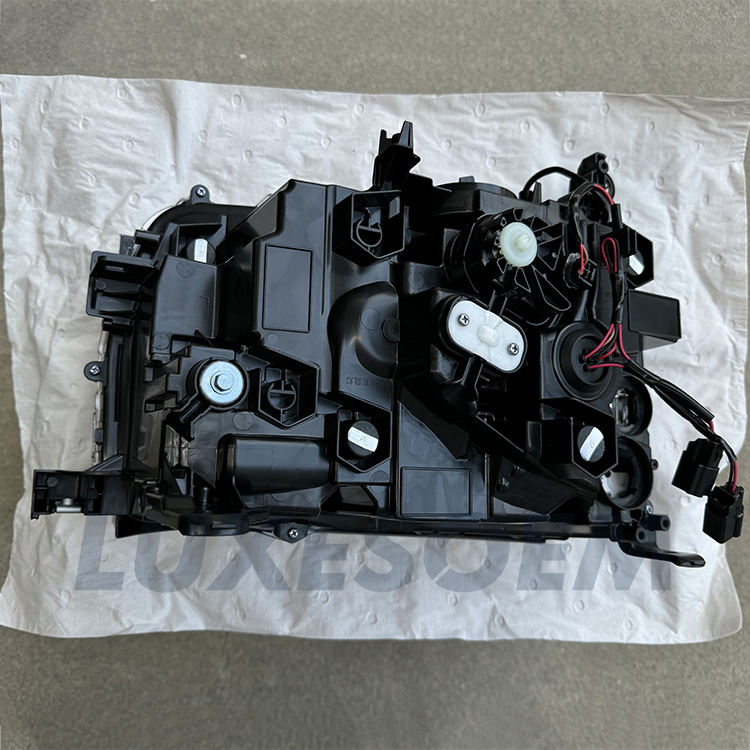 LUXESOEM Headlights for Toyota Prado LC250 - High Quality