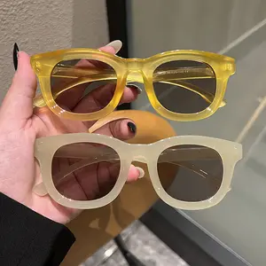 Ucuz fiyat yeni Vintage Shades Retro zarif Retro güneş gözlüğü renkli şeffaf çerçeveleri çerçeve