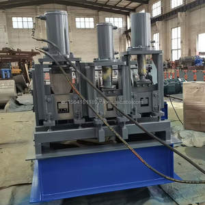 Máquina formadora de rollos de acero de canal <span class=keywords><strong>C</strong></span> de pista de perno de quilla de calibre de luz automático - Product Image 3