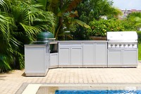 Meuble de cuisine extérieur en acier inoxydable pour villa, design moderne, avec charnière industrielle, panier de tiroir, évier, robinet et glissière de tiroir