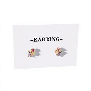 Prix d'usine, vente en gros de bijoux fantaisie, laiton coréen plaqué or 18 carats, jolies boucles d'oreilles à clous en zircon cubique pour femmes - Product Image 1