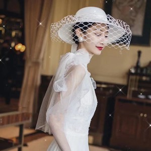 Nouveau rétro femmes blanc bowknot protection UV église seau chapeaux de soleil Kentucky Derby dames <span class=keywords><strong>chapeau</strong></span> de <span class=keywords><strong>mariage</strong></span> pour la mariée avec voile en maille - Product Image 3