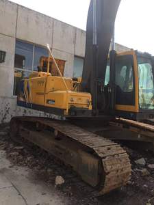 Excavatrice sur chenilles Volvo EC240 d'occasion, 24 tonnes, système hydraulique d'origine, en stock - Product Image 5