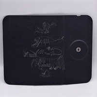 CM003BR Tapis de souris sans fil magnétique en PU recyclé écologique |   Support de téléphone pliable triple avec charge rapide 15W |   Cadeau d'entreprise personnalisé