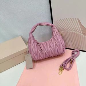 Bolsos de Mano de Diseñador de Lujo para Mujer, Bolsos Cruzados de Un Solo Hombro Modernos y Retro, Calidad Original de Fábrica al por Mayor - Product Image 4