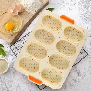 Moule à pain en silicone 8 cavités pour baguettes françaises, qualité alimentaire, résistant à la chaleur - Product Image 2