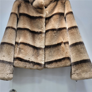 <span class=keywords><strong>Cappotto</strong></span> Corto Invernale 2025 <span class=keywords><strong>Foderato</strong></span> in <span class=keywords><strong>Pelliccia</strong></span> Sintetica, Giacca Marrone Ecologica per Donne - Product Image 4