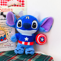 En gros Nouveaux jouets en peluche cousus de super-héros, coussins de canapé, cadeaux pour activités, poupées pour machines à griffes, poupées d'échange