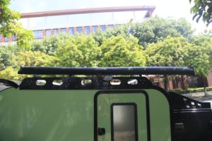 Elegante Nueva Teardrop Camper Ligero Plegable Mini Caravan para Adventure Offroad Travel Diseño moderno 4x4 - Product Image 5