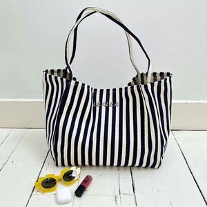 Nouveau Sac Fourre-tout Quotidien en Toile Rayée Grande Capacité pour Femme avec Fermeture Éclair, en Coton PC Économique, Personnalisable avec Logo, Idéal pour la Plage - Product Image 1