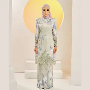 Sipo Eid Nieuw Ontwerp Bloemen Rand Geblokte Baju Kurung Vrouwen Moslim Met V-Hals Ontwerp Groothandel Malaysia Baju Kurung
