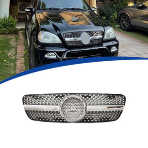 กระจังหน้าสไตล์ Starry Sky ของ Mercedes-Benz วัสดุ ABS สำหรับเปลี่ยนทดแทนรุ่น ML W163 ปี 1998-2004 - Product Image 1