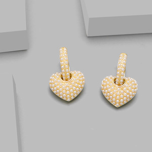 ROXI Delicados Pendientes de Plata S925 con Perlas de Agua Dulce, Perlas Barrocas en Forma de Corazón - Product Image 3