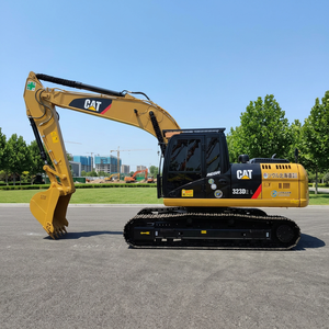 รถขุดไฮดรอลิก CAT 323D2L มือสองคุณภาพสูงจากญี่ปุ่นแท้ - Product Image 1