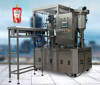 Machine d'emballage entièrement automatique à 2, 4, 6 ou 8 têtes pour sachets de 5 oz (500 ml) de sauce BBQ, sauce pizza, avec buse autoportante et aspiration
