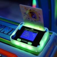Terminal Pembaca Kartu Sistem Manajemen Arcade Komersial dengan Mesin Kartu Gesek RFID WiFi untuk Operator Pusat Permainan