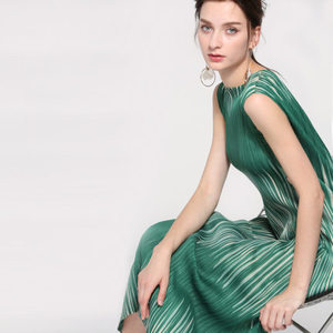 Verano de 2020 la nueva Europa manga corta cuello en o color menta <span class=keywords><strong>vestido</strong></span> MIDI de rayas Miyake <span class=keywords><strong>vestido</strong></span> con volantes - Product Image 5