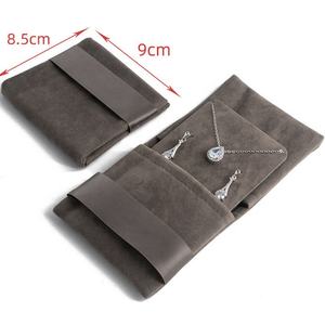 Nouveauté 2026 : Pochette à bijoux personnalisée avec logo, pochette enveloppe en suède pour boucles d'oreilles avec insert rembourré - Product Image 6