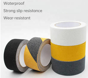 Ruban Adhésif Antidérapant en PVC Facile à Installer – Adhésion Puissante, Étanche pour une Sécurité Rapide des Escaliers Intérieurs/Extérieurs - Product Image 3