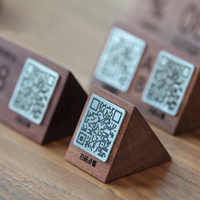 Panneau de table personnalisé en bois avec code QR, affichage de menu personnalisé scannable, plaque de logo pour restaurants, hôtels et bars