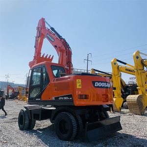 Excavatrice sur pneus Doosan DX150, 15 tonnes, 150, peinture d'origine Doosan, en vente - Product Image 6