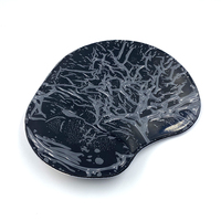 Logo kustom OEM Mouse ergonomis tangan kanan nirkabel dengan sandaran pergelangan tangan kain isi silikon dasar PU terlaris untuk penggunaan kantor