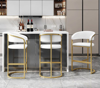 Tabouret de bar d'art moderne, design créatif, élégant, avec pieds en acier inoxydable doré, accoudoirs rembourrés, durable, pour usage commercial