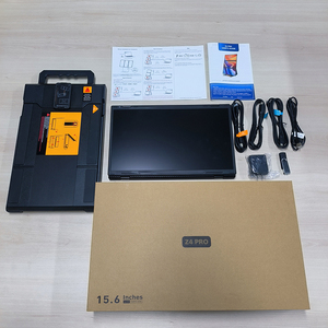Moniteur externe triple écran portable et pliable pour ordinateur portable, avec câble USB-C unique, idéal pour le trading, le codage et le bureau - Product Image 6