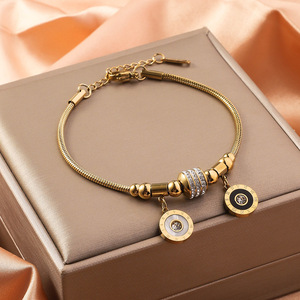 Bracelet en acier inoxydable avec pendentif trèfle à cinq feuilles incrusté de diamants, bracelets pour femmes, bracelets en or DIY pour la vente en gros transfrontalière - Product Image 4