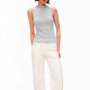 Chaleco sin Mangas de Cuello Alto Texturizado para Mujer TS-029, Color Azul Claro y Blanco Sólido, Tejido de Lana, para las Cuatro Estaciones - Product Image 4