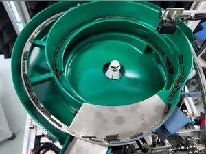 고정밀 전자기 맞춤형 진동 피더 볼 스프링용 - Product Image 1