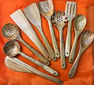 Espátula de madera de la mejor calidad, cuchara de cocina de madera natural, herramienta resistente al calor para cocinar y servir, disponible para la venta. - Product Image 2