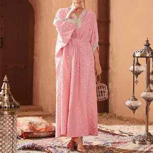 Neuankömmling Arab Feathered Diamond Chiffon Robe Mit Gürtel Rundhals ausschnitt Muslimisches Kleid Sommer rock Islamische Kleidung Für Frauen