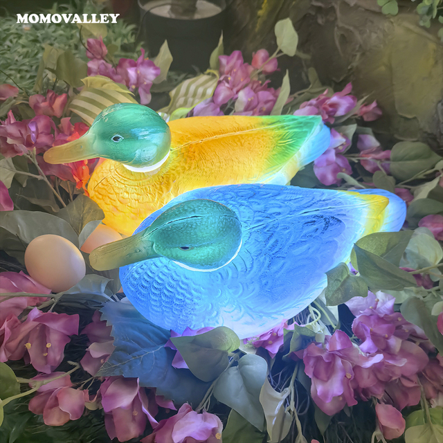 Momovalley 3d Illusion Creative Waterproof IP65 Outdoor LED Lamp with Mandarin Duck Sculpture for Garden Landscape Lighting