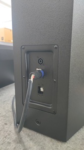 ลำโพงเวที Veeter SRX715 คุณภาพสูงระดับมืออาชีพสำหรับดีเจ ขนาด 15 นิ้ว 55-20kHz กำลังขับสูง 4/8 โอห์ม ความถี่เดี่ยว/คู่ - Product Image 2