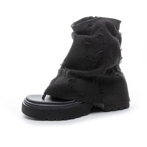 Botas de moda de tacón apilable con diseño europeo de nicho, sandalias de mezclilla con puntera y calcetín, novedad de verano 2026 para mujer - Product Image 5