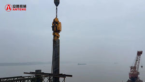 Martello Vibrante Elettrico Originale per Pali in Calcestruzzo Prefabbricato per Piattaforme Offshore - Product Image 3