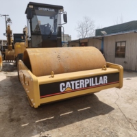 Compacteur vibrant CAT CS-683E d'occasion en bon état, 18,8 tonnes, rouleau à tambour unique, faible nombre d'heures de fonctionnement, prêt à l'exportation