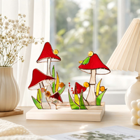 Artisanal Art Déco Vitrail Champignon Sun Catcher Cottagecore Inspiré Décor pour Étagères ou Cadeaux